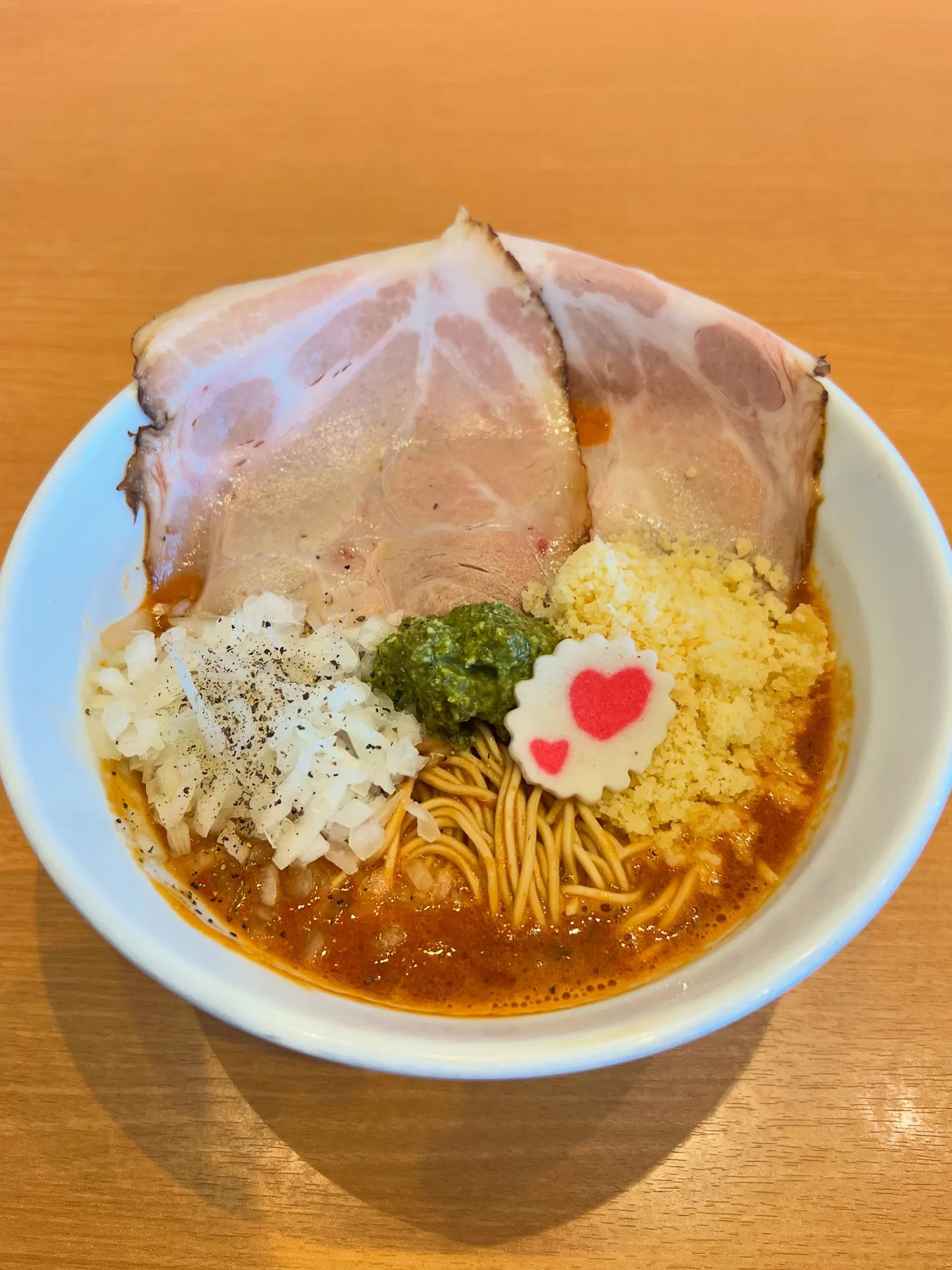 限定ラーメン始めました🍅🐷🍜