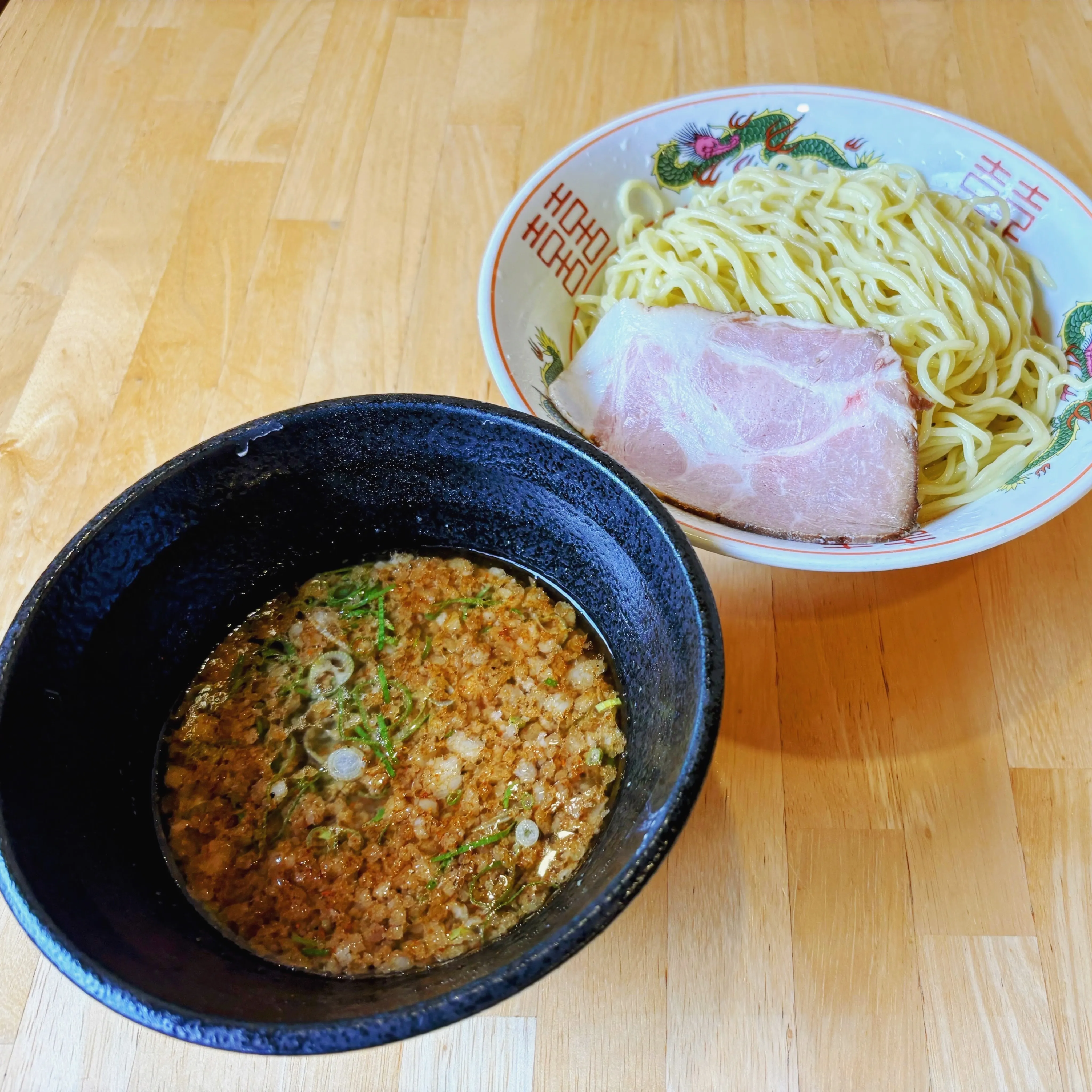 【つけ中華】夏季限定 ¥950 並〜特盛まで無料