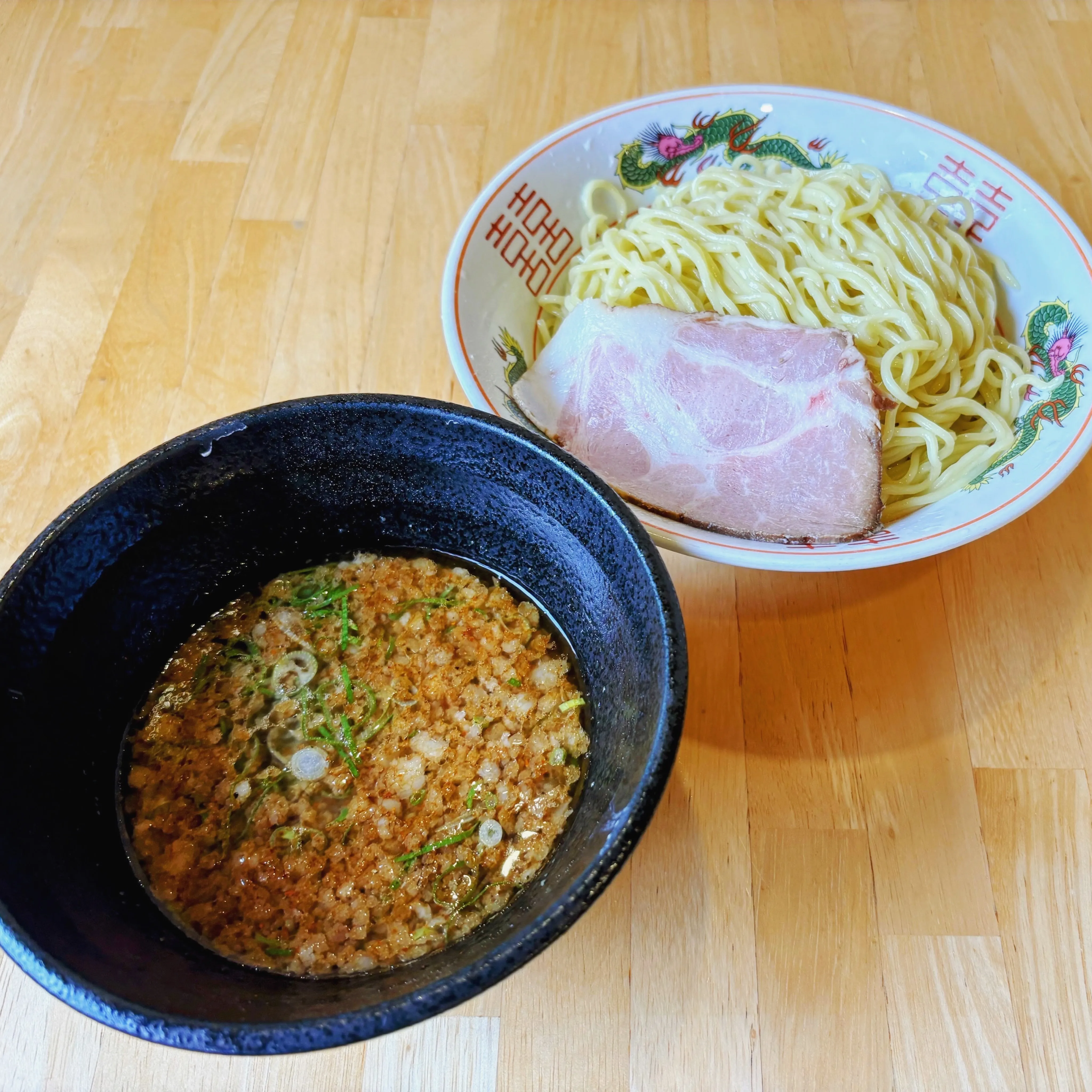 【つけ中華】夏季限定　¥950 並〜特盛まで無料