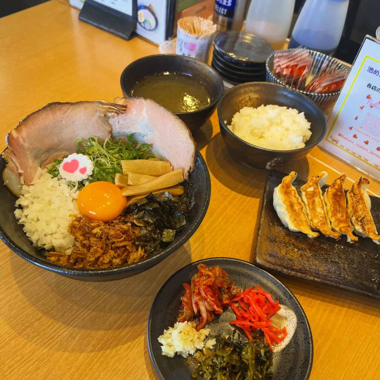 【池めんまぜそば】