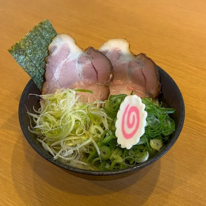 ネギバカ濃厚豚骨ラーメン！