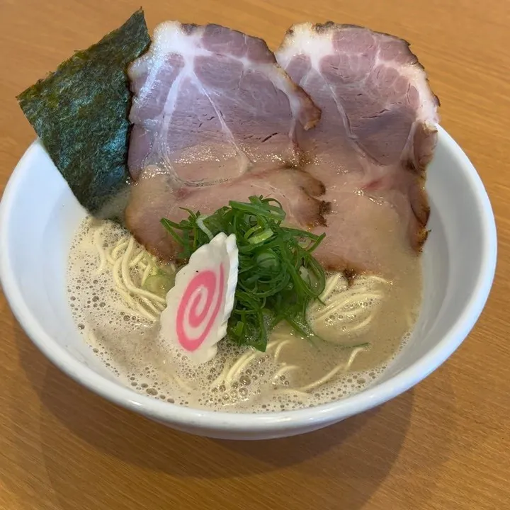 あっさりした豚骨ラーメン！